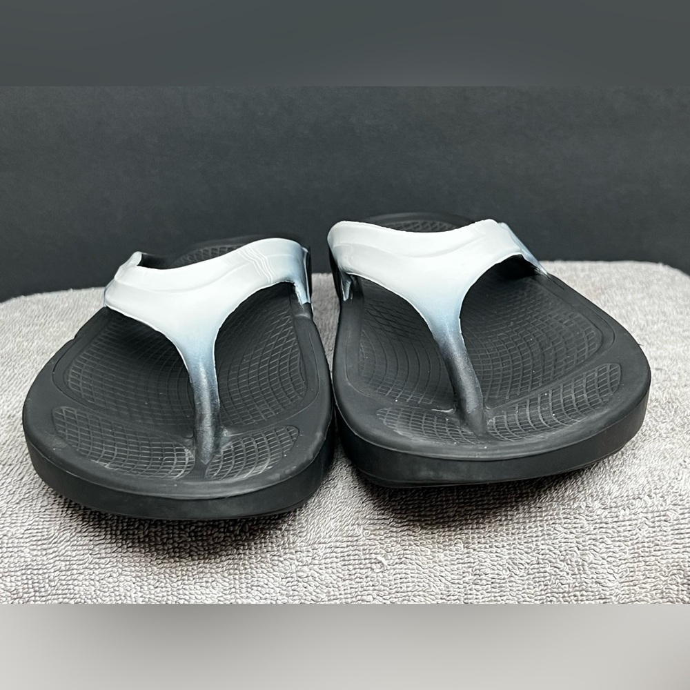 OOFOS OOlala Luxe Womens Size 11 Sandals Recovery Sport Flip Flops Comfort - Picture 4 of 8